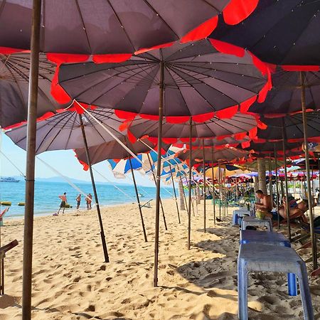 Candy Beach Seaview Jomtien Экстерьер фото