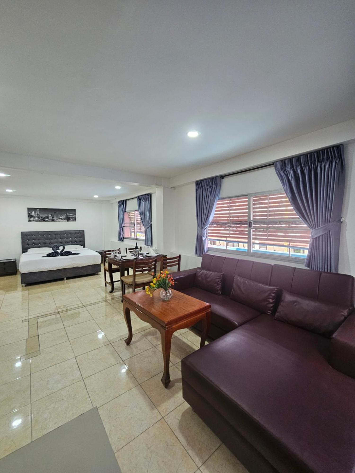 Candy Beach Seaview Jomtien Экстерьер фото
